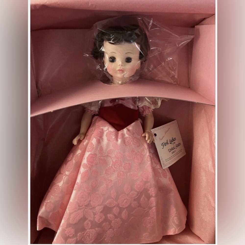 Madame Alexander First Ladies Series lV New In Box Frances Cleveland